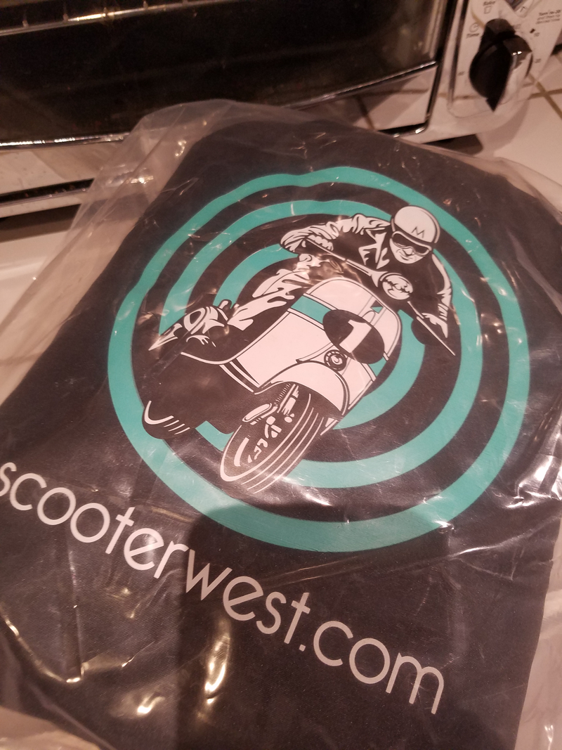 Illustration for article titled Vespa Goodies Are Here!!!